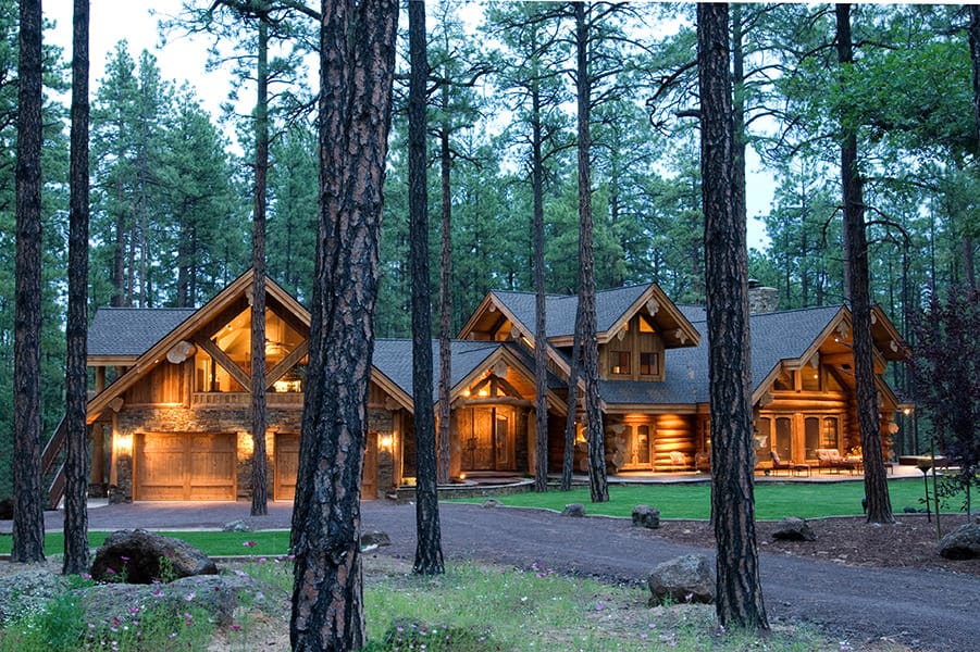 Log home exterior view