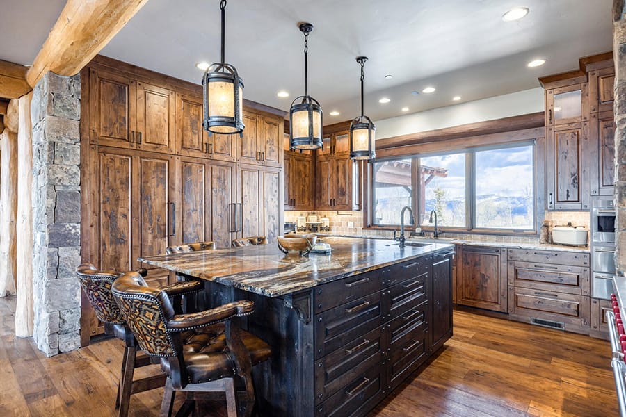 Kitchen with island